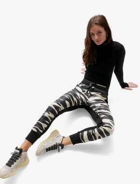 HOLDEN NWT Hybrid Down Jogger in Zebra Camo Size XS